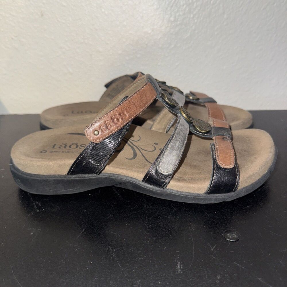Taos Footwear Prize 4 Medallion Sandals Women's Size 7 Multi-Color Comfort Slide